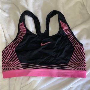 Nike pro sports bra